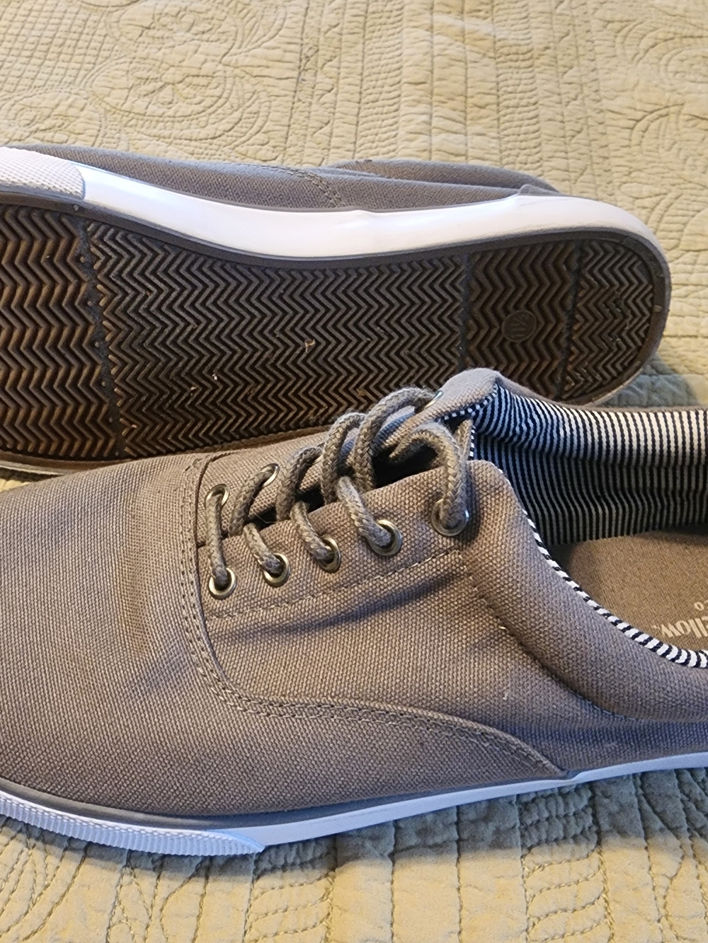 Target Men's Gray Canvas Lace-Up Sneakers